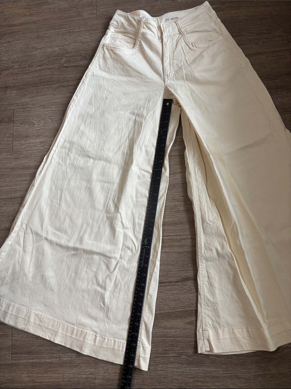 Pilcro Wide Leg Jeans in Pale Cream - Picture 4 of 4
